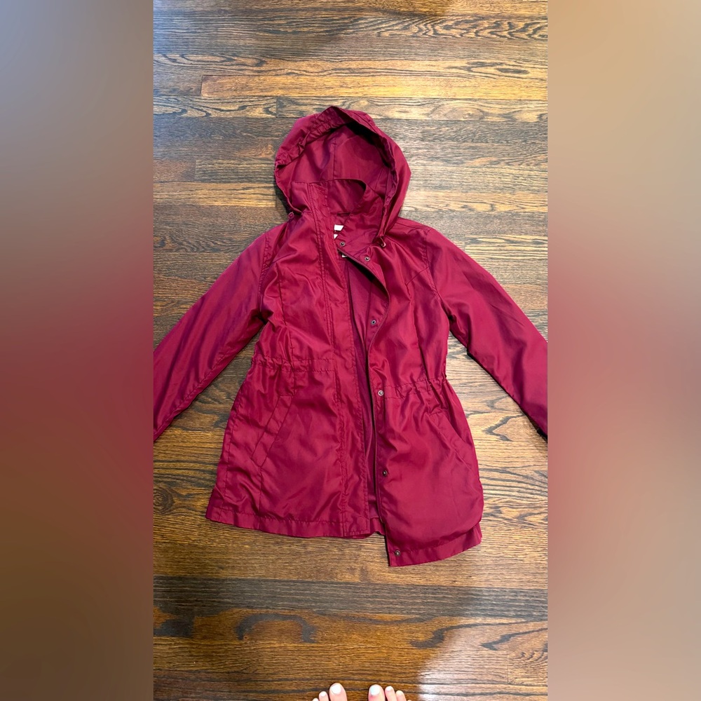 Women's Burgundy Hooded Rain Jacket